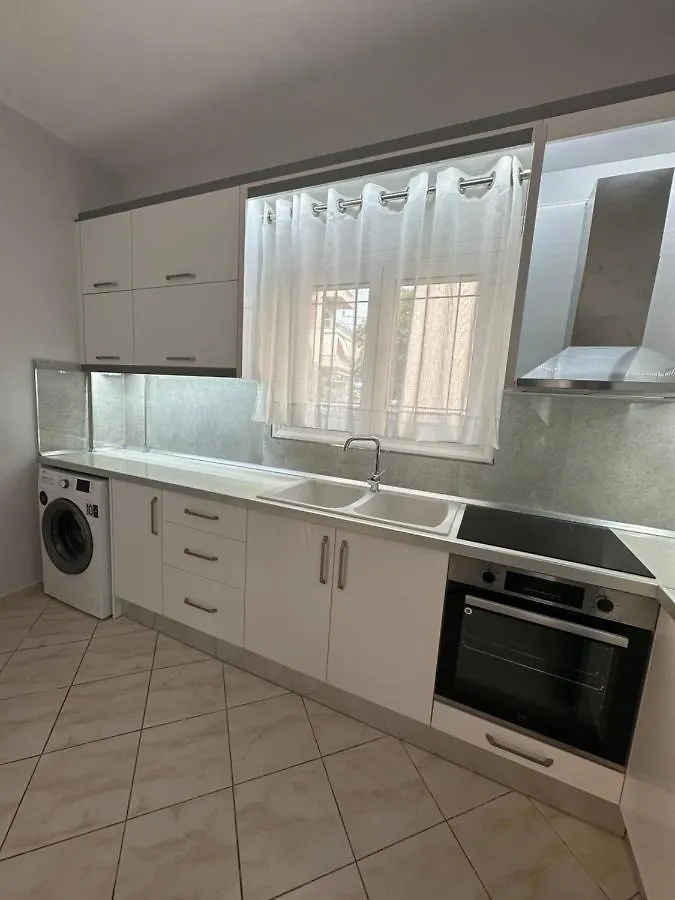 Saranda Apartments